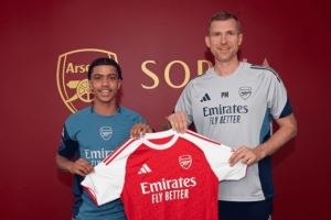 转会费超160万镑！官方：阿森纳签下16岁爱尔兰中场奥日安武纳